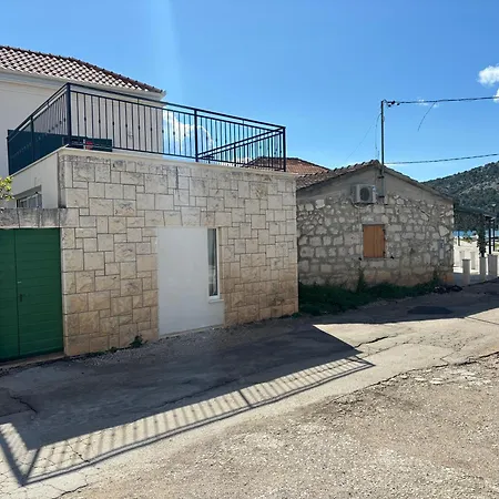 Lalu Διαμέρισμα